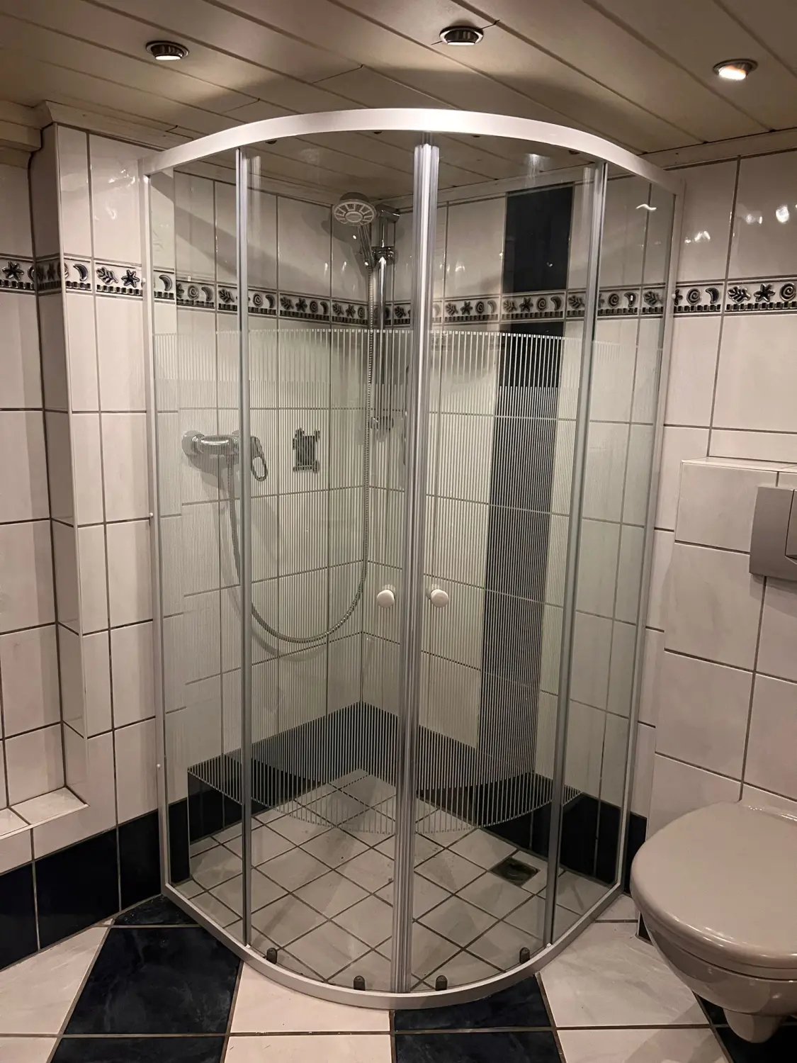 AllSett - Hütte nach der Reinigung